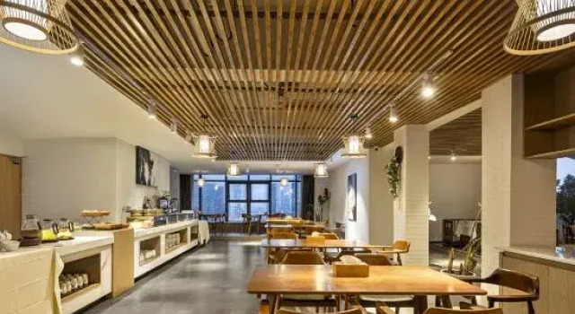 Qiyueli·Puyu Hotel (Yibin University Town Intelligent Terminal Industrial Park Store)
