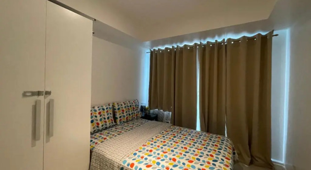 Номер Standard Manila Urban Resort at Azure