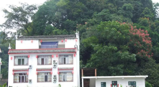 The Yangshuo Moon Resort, Boek Resort Yangshuo Guangxi