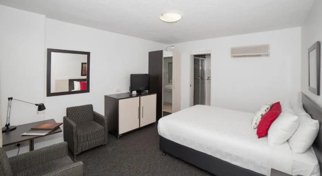 Двухместный номер Economy Townhouse Hotel