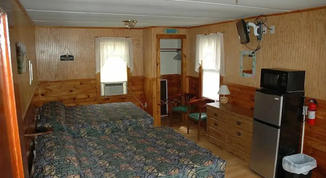 Четырёхместный коттедж Premium с видом на озеро Channel Watefront Cottages