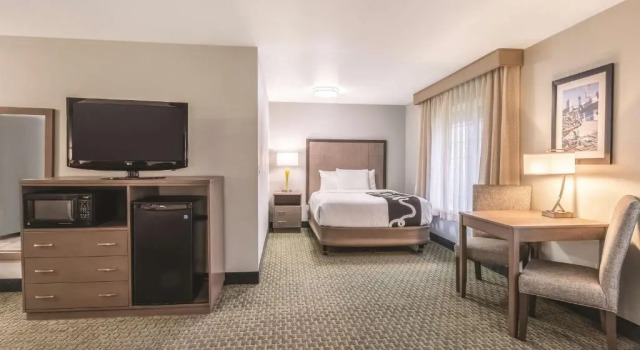 Люкс La Quinta by Wyndham Newport