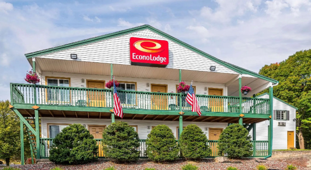 Номер Standard Blue Line Inn Lake George