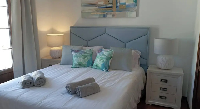 Village house Benahavis, Забронировать Дом для отпуска Бенаавис Коста-дель-Соль, рядом с ImagiArte