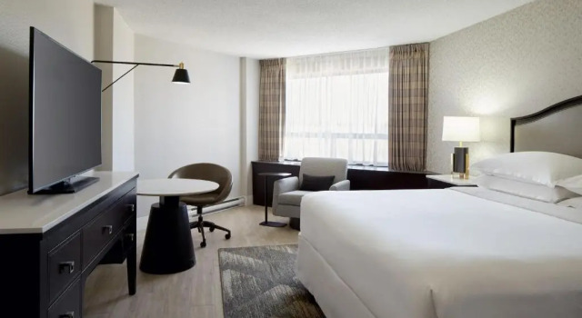 Двухместный номер Deluxe Sheraton Montreal Airport Hotel