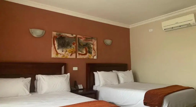 Номер Standard Royal Hotel