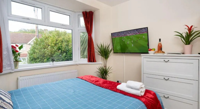Economy Double Room G2 (Sandycroft Guest House)