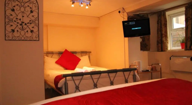 Семейный номер Standard London Olympus Hotel Nirvana