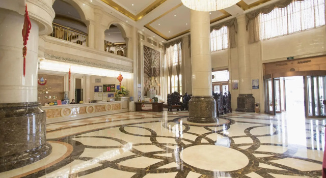 Rui Zhi Hotel, Buchen Sie Hotel Qujing Yunnan