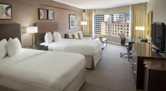 Четырёхместный номер Superior InterContinental Toronto Centre by IHG