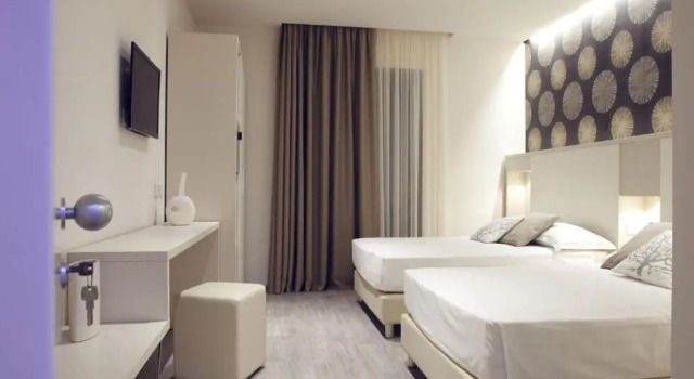 Четырёхместный номер Superior LHotel