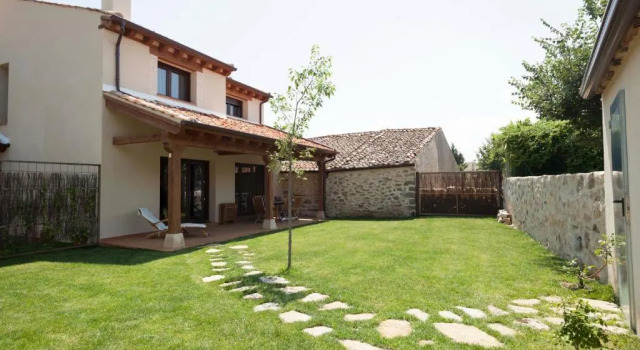 Коттедж с 4 комнатами Casas de la Fuente