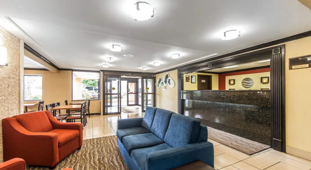 Comfort Inn & Suites Cleveland