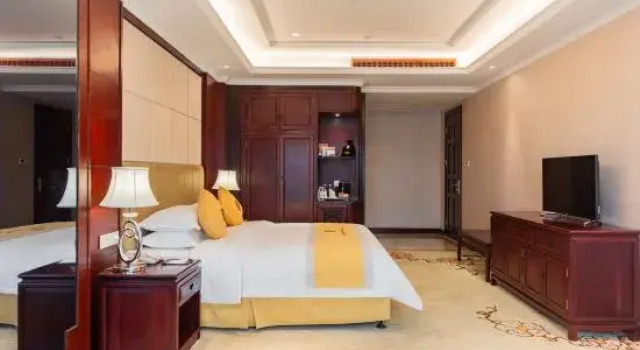 Люкс Grand Wanzi Haocheng Hotel (ShaCun Station   Store　of Metro Line 13)