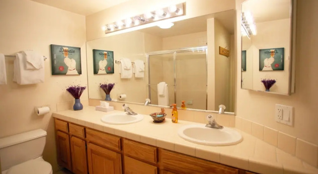 Номер Deluxe Silver Bear #20 Deluxe, Upscale 2 Bed, 2 Bath Condo, Short Walk to Canyon Lodge, Pet Friendly