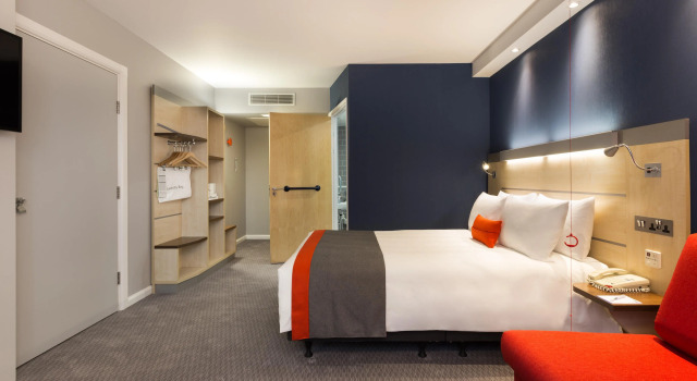 Holiday Inn Express London-Watford Junction by IHG