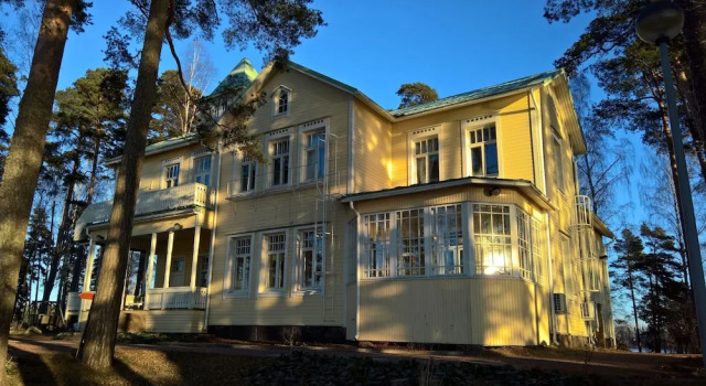 Kärkisaari B&B, Rezervovat Penzión se snídaní Hotely v Kotka se snídaní, Snídaně