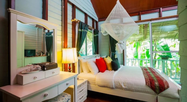 Ruan Rong Rong Resort & Spa, 예약 리조트 논타부리 