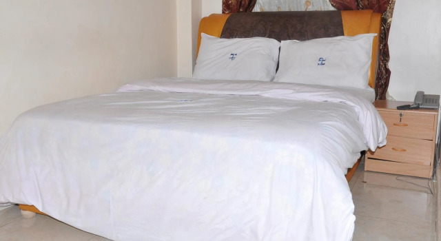 Primera Hotel