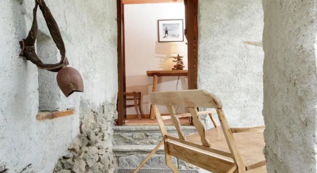 HelloChalet - Chalet da MiRo - Sunny terraces with stunning Matterhorn views, reachable on foot only, Забронировать Шале Отели в центре Вальтурнанш, в центре
