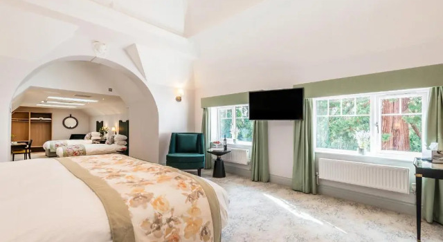 Семейный люкс Burnside Hotel