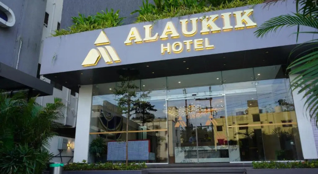 Alaukik Hotel, Забронировать Отель Отели Ширди 4 звезды, рядом с Храм Шри-Адинат-Шетамбер-Джайн, 4*