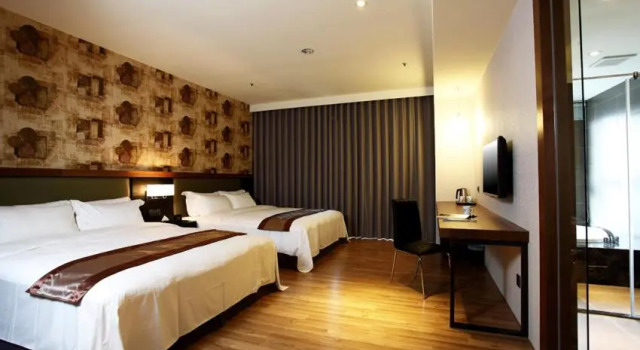 Номер Superior Grand Crystal Hotel