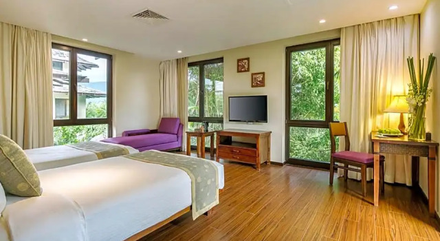 Вилла Deluxe с 4 комнатами Sanya Yalong Bay Villas & Spa