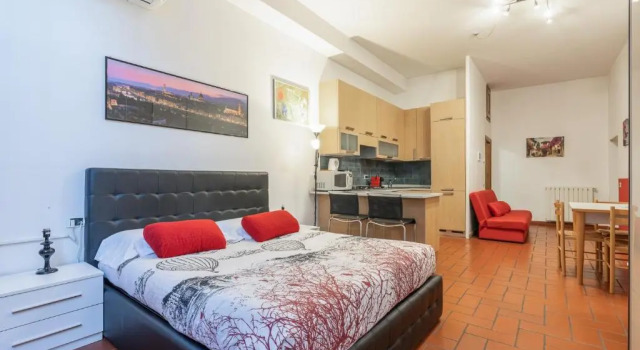 Firenze Rentals Suite Oche, Забронировать Отель Дуомо Флоренция, рядом с Дом Буонаротти