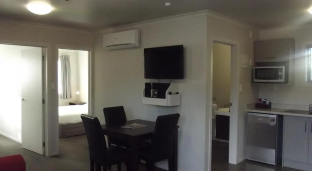 Апартаменты с 2 комнатами Arena Court Motel