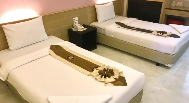 Номер Superior The One Surat