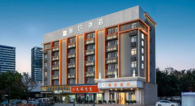 Chihao Hotel (Shenzhen Shiyan Hongfa World Store), Rezerwuj Hotel Hotele w Shenzhen z parkingiem, Parking