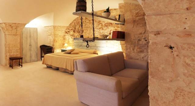 Palazzo Camarda B&B, Buchen Sie Bed & Breakfast Ceglie Messapica Itria-Tal