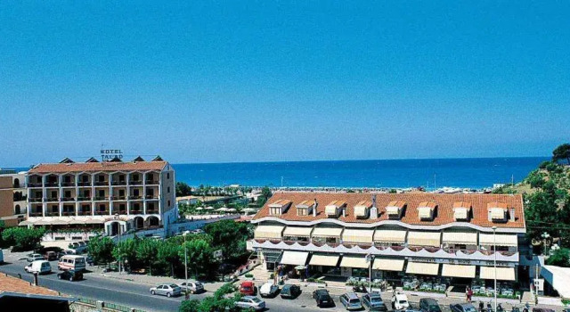 Residence La Playa, Varaa Hotelli Scalea Calabria