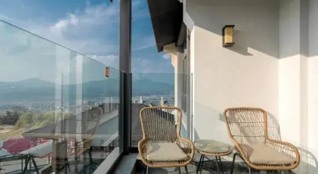 Люкс Tengchong Mufan Hot Spring Inn (Gaoligong International Tourism City Branch)