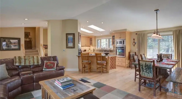 8 Blue Goose Lane, Забронировать Отель Отели Санривер с парковкой, Парковка