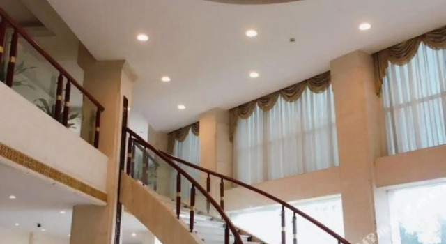 Dongxing Jingdao Hotel, Buchen Sie Hotel Fangchenggang Guangxi