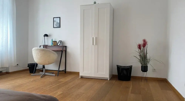 Кровать в общем номере c 1 комнатой Room-spacious Room in Coliving Apartment