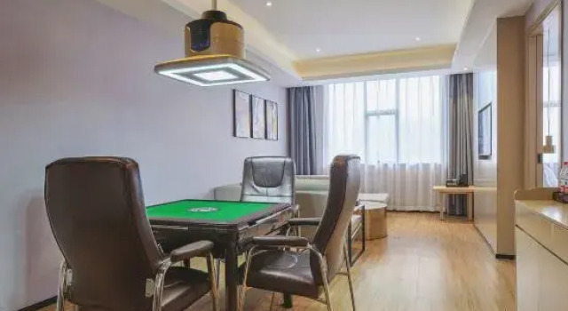 Business Suite Yijia Hotel