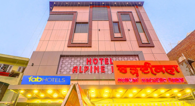 FabHotel Alpine Inn