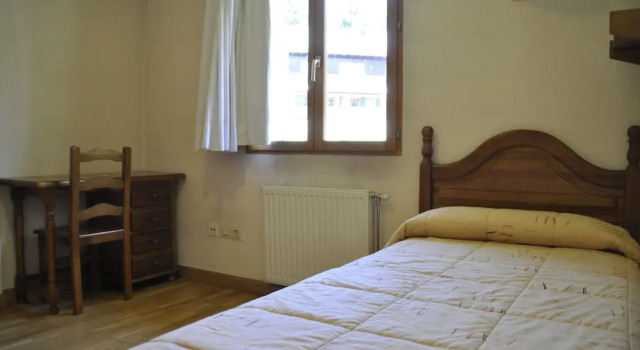 Fincas Carmelo Royo  Calle Barcelona, Book Hotel Sallent de Gállego Formigal