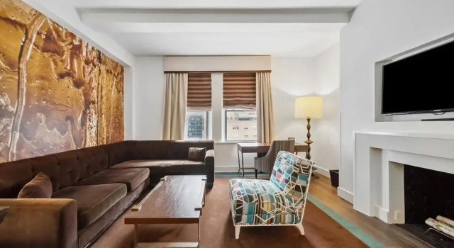 Люкс Deluxe Lexington Plaza Hotel