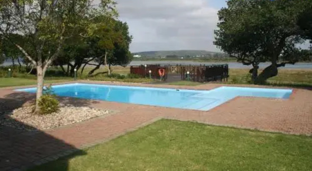 Keurbooms River Lodge 1115, Забронировать Отель Плеттенберг-Бей Найсна, рядом с Plettenberg Bay Golf Course