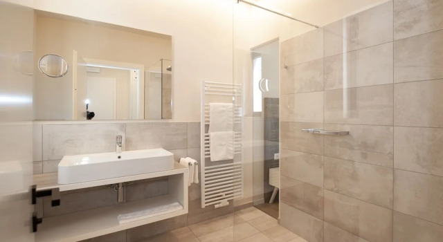 Двухместный номер Superior с балконом Hotel Jasmin