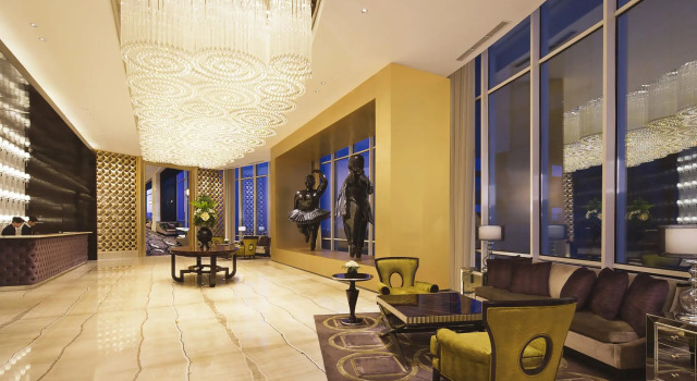 Hotel Ciputra World Surabaya managed by Swiss-Belhotel International, Book Hotel Centrale hoteller i Dukuh Pakis med morgenmad, centrale hoteller i Dukuh Pakis med morgenmad