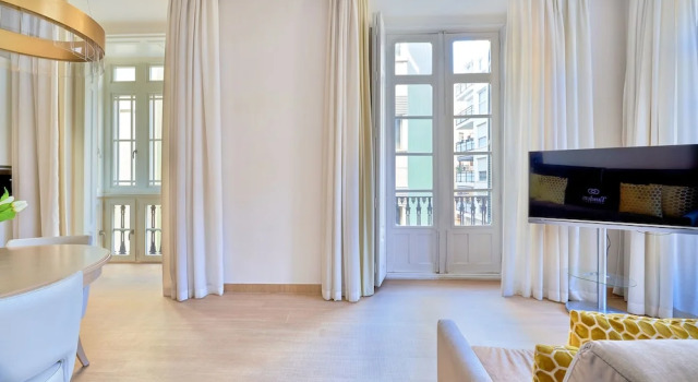 Люкс Tandem Soho Suites