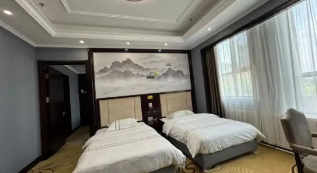 Люкс Linjiang Huayuan Hotel