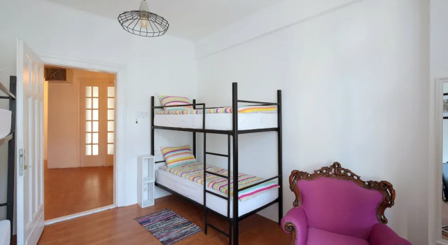 Кровать в общем номере с балконом Hostel Musala