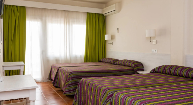 Sol y Miel Hostal