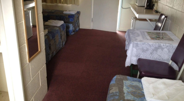 Bororen Motel, Boek Motel Hotels in Queensland met zwembad, Zwembad
